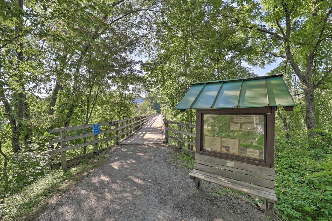 Villa Family-Friendly Retreat Enjoy Year-Round Fun Abingdon Exterior foto